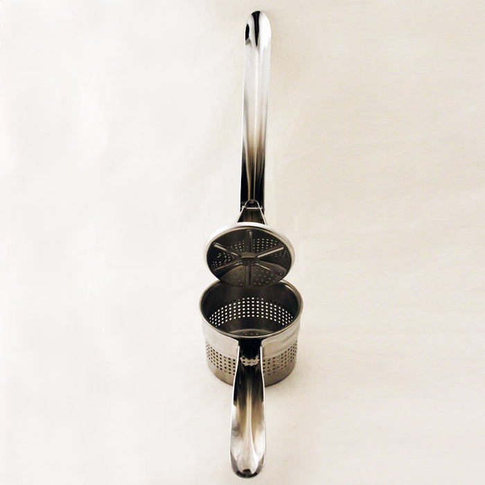 1 Stainless Steel Potato Masher Heavy Duty Potato Ricer Fruit Vegetable Press